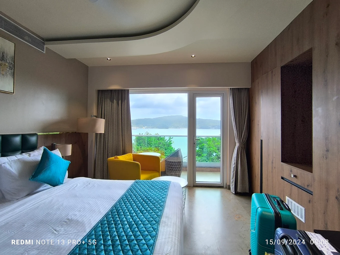 Sea Facing Semi Deluxe Room .webp